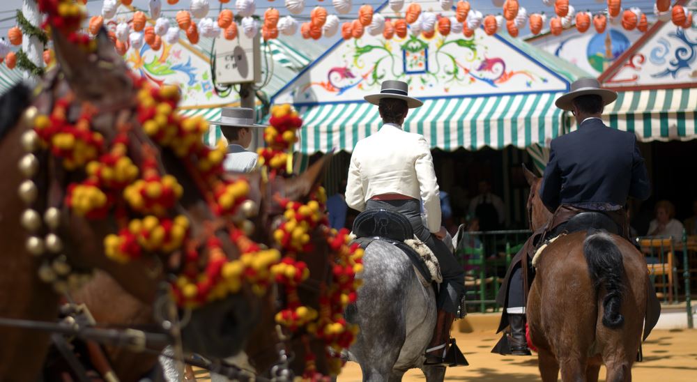 Menorca hat eine reiche und prunkvolle Tradition von Volksfesten