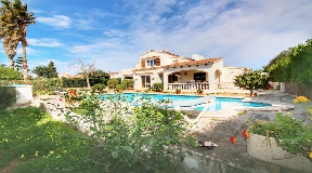 Villa Casa Parasio zum Verkauf auf Menorca in Trebaluger