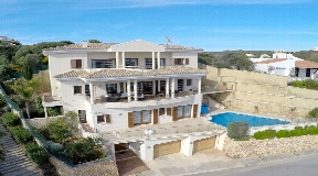 Chalet und Villa in erster Linie in exklusiver Lage und in der Nähe von Menorca