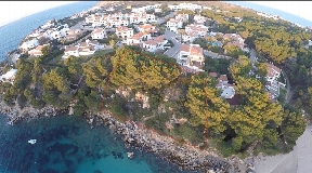Außergewöhnliches Grundstück am Strand von Arenal de Castell auf Menorca