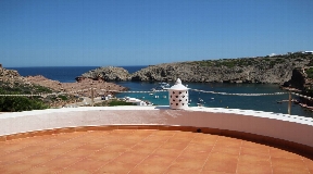 Wunderschöne Villa in Cala Morell zu verkaufen mit spektakulärer Aussicht