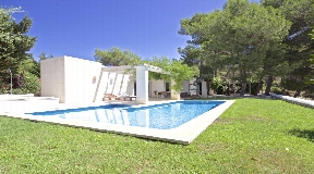 Hervorragende moderne Villa in der Nähe des Golfplatzes in Son Parc, Menorca